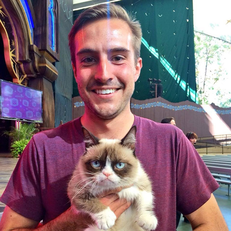 Ridiculously-Photogenic-Guy-grumpy-cat