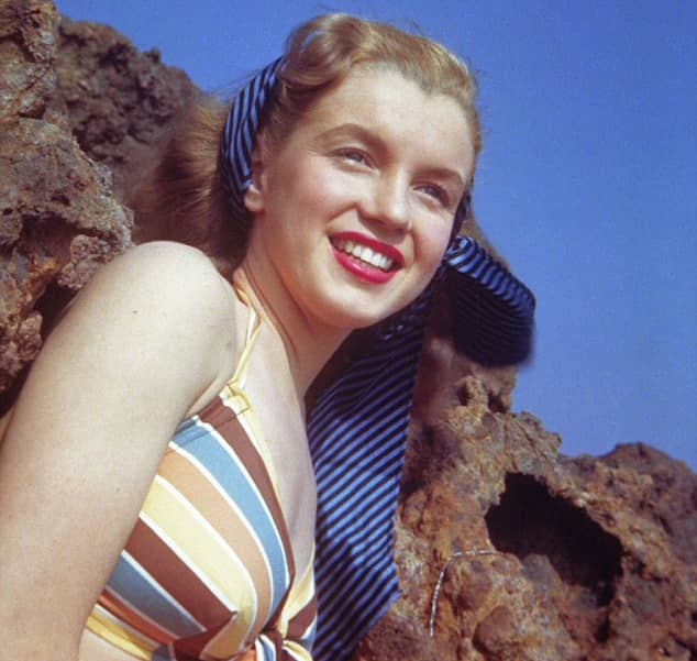 Norma Jeane Mortenson fotografías